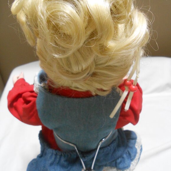 VTG BISQUE "DAKOTA" COWGIRL DOLL 15" JEAN OUTFIT RED BOOTS NO 3962B w/ STAND EUC - Picture 5 of 15